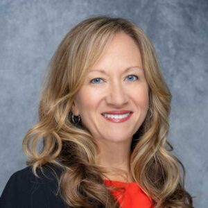 Carrie Koenig headshot